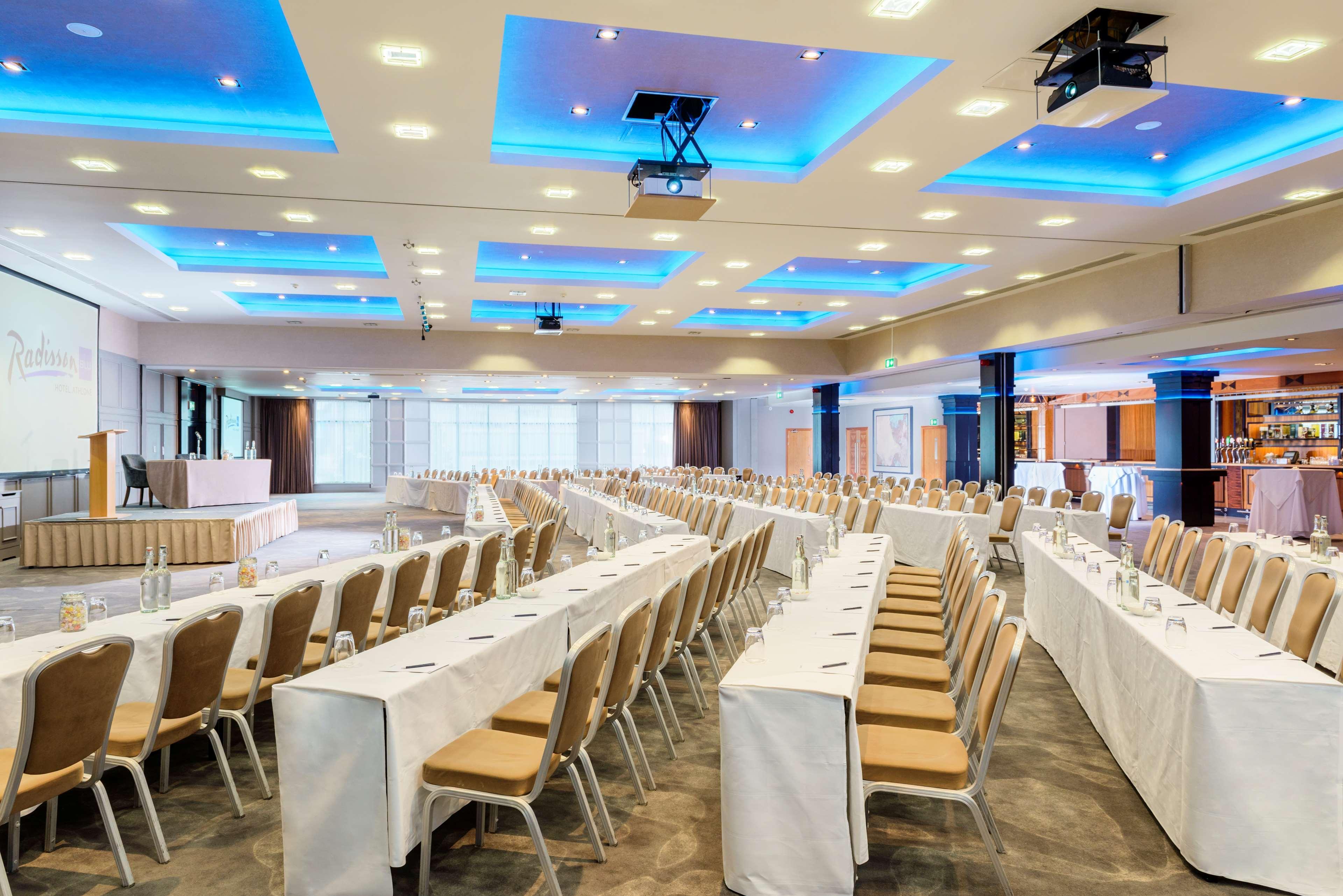 Radisson Blu Hotel, Άθλον Εξωτερικό φωτογραφία
